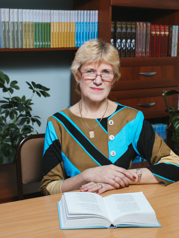 Кузьменко Нина Николаевна.