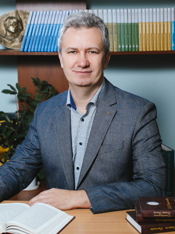 Шкабров Евгений Владимирович.